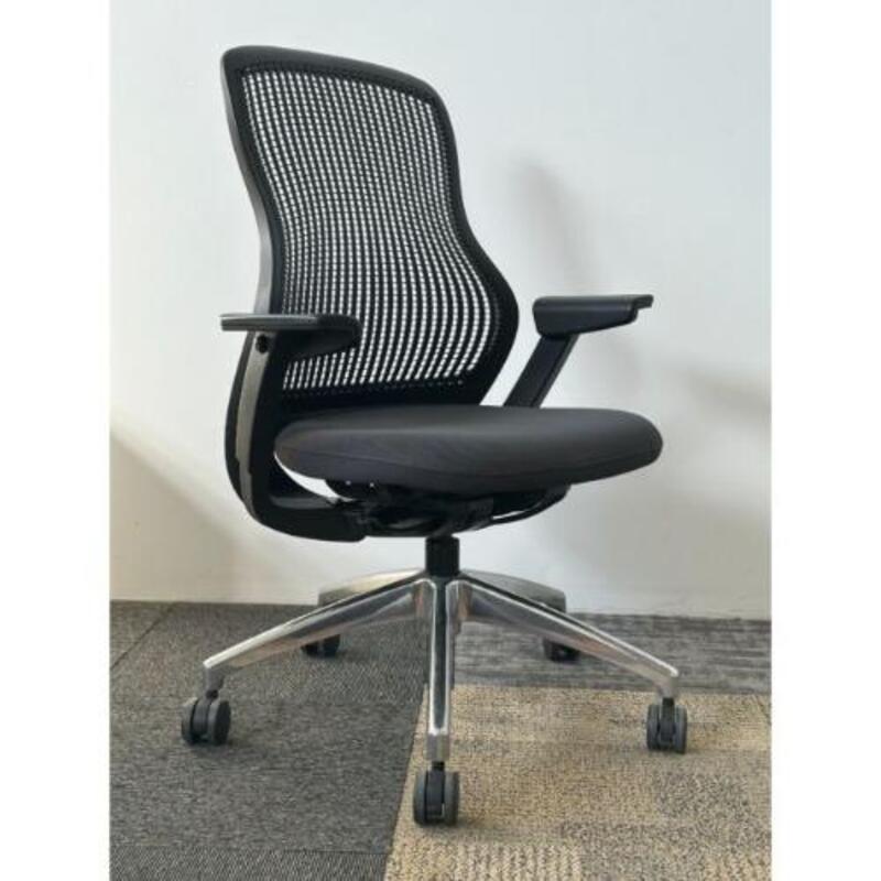 Pre-Owned Knoll Regeneration Chair (Black/Storm/Chrome) - Thumbnail 2