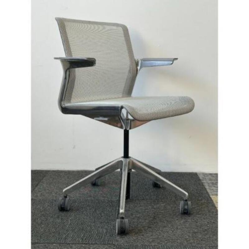 Clarity Task Chair (Light Grey/Titanium) - Thumbnail 2