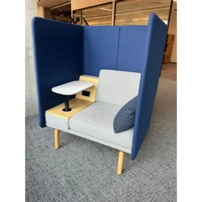 Heya Lounge Chair, Armless with Full Surround and Single Console - Thumbnail 2