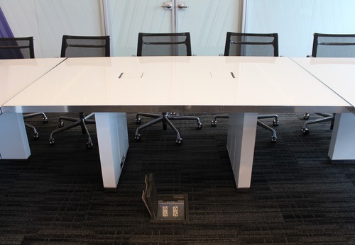 'Modus' Training Table - Thumbnail 2
