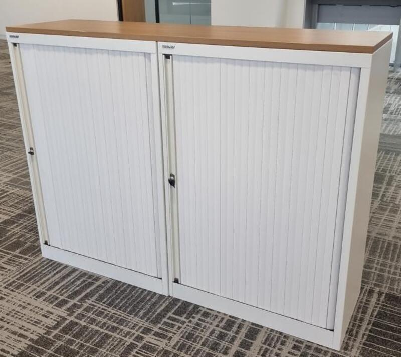 Bisely Storage cabinet  - Image 1
