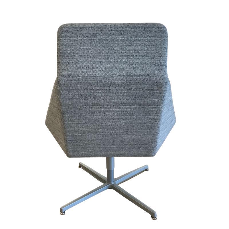 Lounge Chair - Thumbnail 3