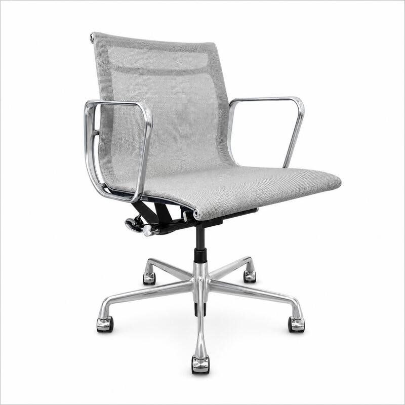 Aluminum Group Eames Chair - Image 1