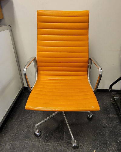Eames Aluminum Group Management Chair High Back, Leather - Thumbnail 2
