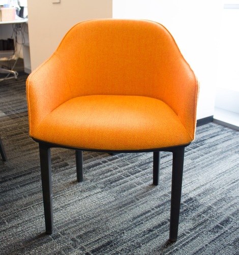 Vitra Softshell Chair w/ Four-Legged Base - Thumbnail 2
