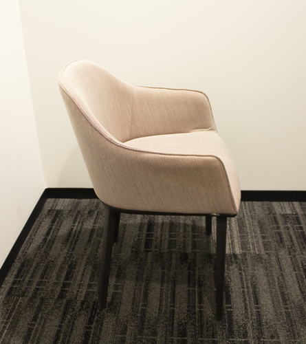 Vitra Softshell Chair w/ Four-Legged Base - Thumbnail 3