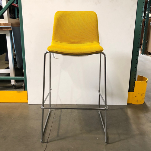 'Viv' Barstool on Sled Base - Thumbnail 4