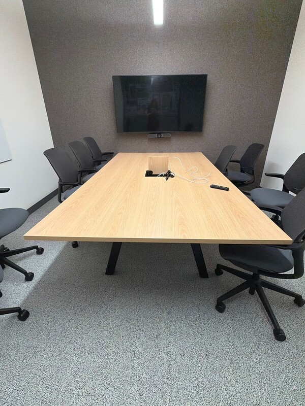 9' Conference Table - Image 1