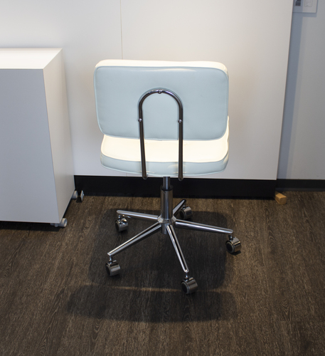 'Whale' Spa Stool - Thumbnail 4