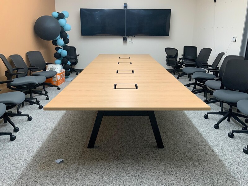 15' Conference Table - Image 1