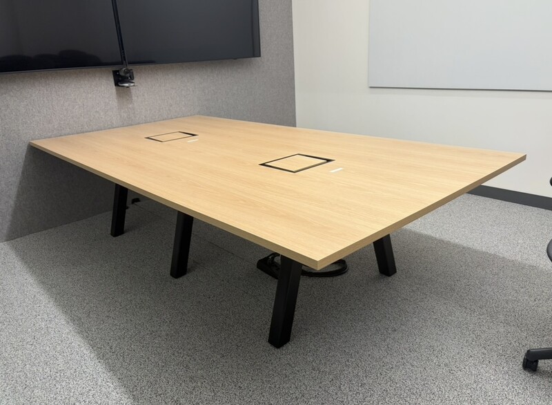 10' Conference Table - Image 1
