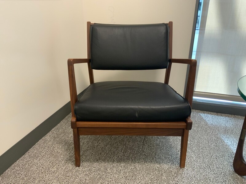 Leather Lounge Chair - Image 1