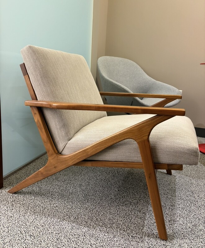 Mid-Mod Lounge Chair - Thumbnail 2