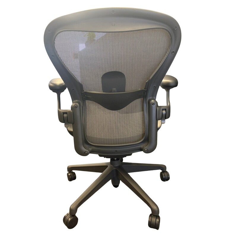 Size B Aeron Chair - Thumbnail 2