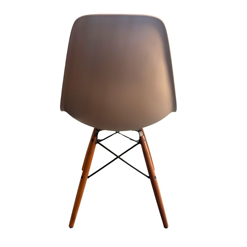 Eames Plastic Molded Chair - Thumbnail 2