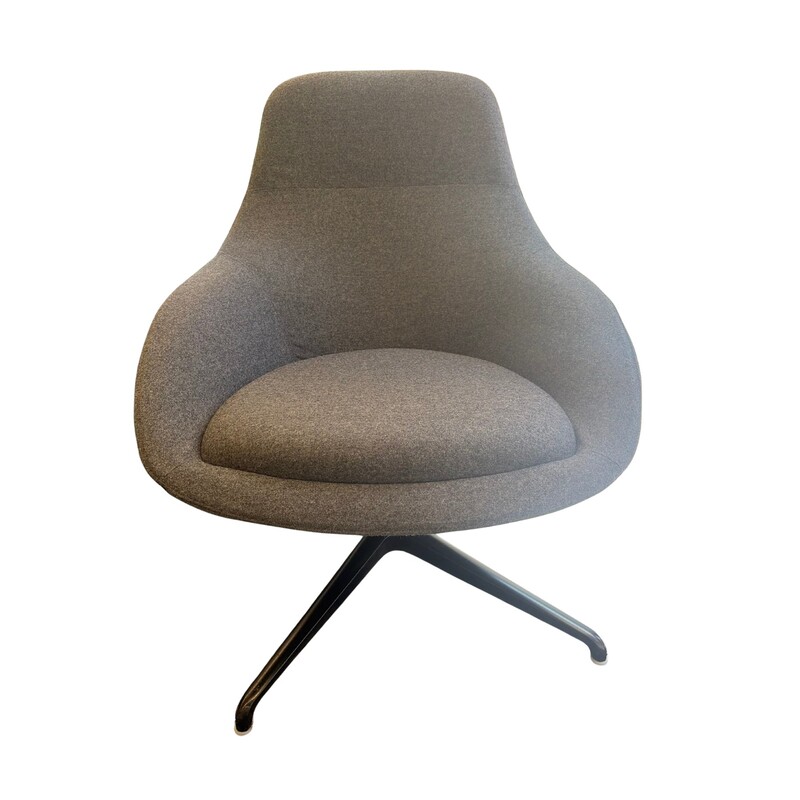 Open Lounge Chair - Image 1