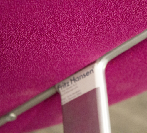 'Swan' Settee - Thumbnail 4