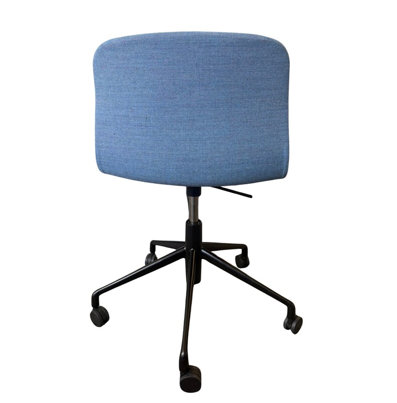 About A AAC51 Height-Adjustable Upholstered Chair - Thumbnail 2