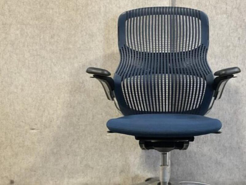 Generation Chair - Thumbnail 2