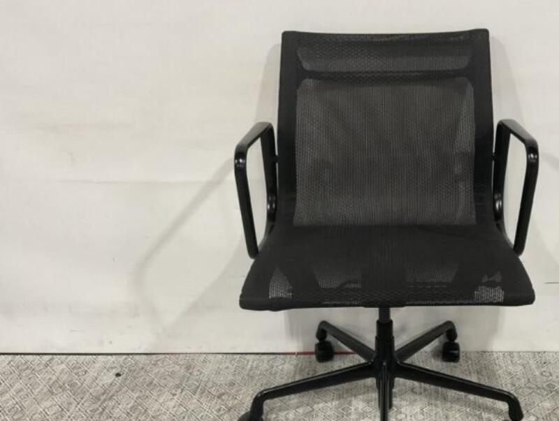 Eames Aluminum Group Management Chair - Thumbnail 3