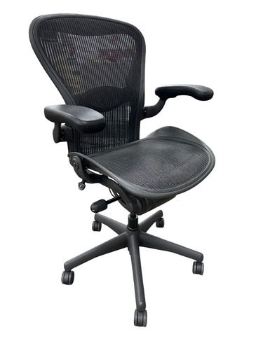 Herman Miller Aeron 'B' Work Chair with Adjustable Lumbar (Carbon) - Image 1