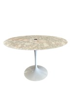 Knoll Saarinen Dining Table 42" Round