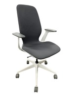 Steelcase SiLQ Conference Chair (Grey/White)