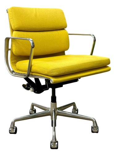 Herman Miller Eames Soft Pad, Management Height Chair (Lumine/Chrome) - Image 1