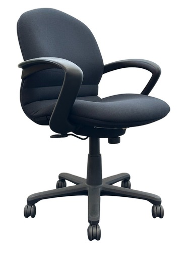 Steelcase Rally Conference Chair (Black) - Image 1