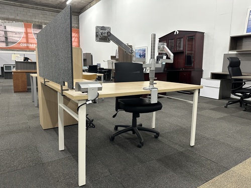 Maple L Shape Private Office - Image 1