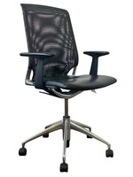 Pre-owned Vitra Meda Conference Chair (Black/Black Leatherette)