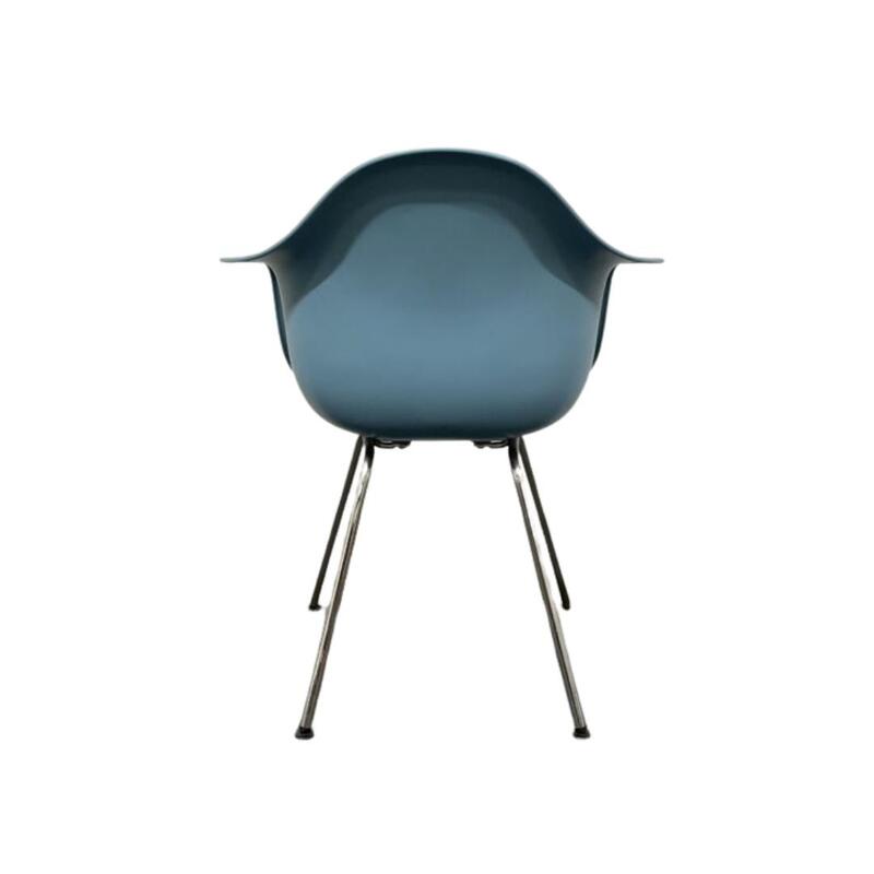 Eames Molded Plastic Armchair - Thumbnail 4