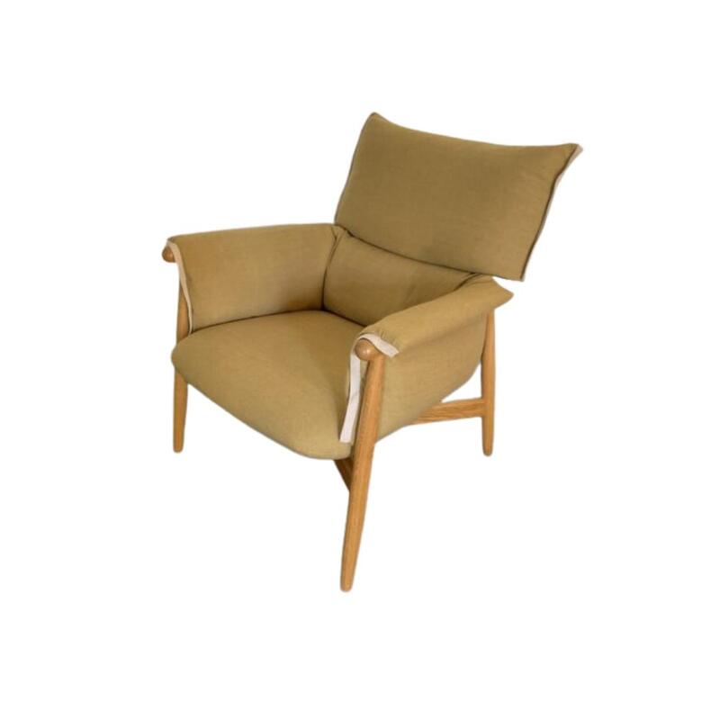 Embrace Lounge Chair - Thumbnail 2
