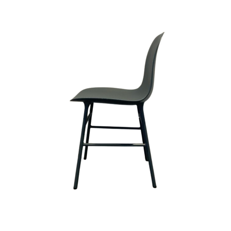 Form Chair - Thumbnail 3