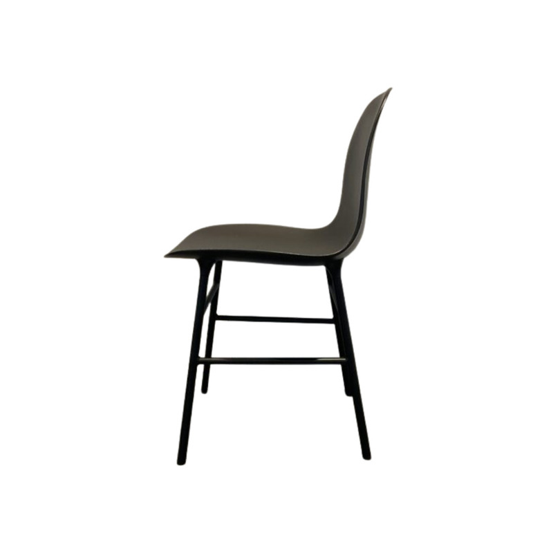Form Chair - Thumbnail 3