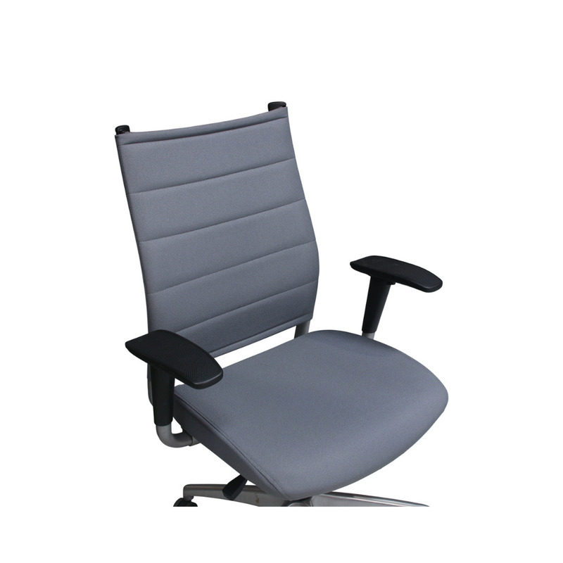 Wit High Back Used Task Chair w Aluminum Base - Thumbnail 4