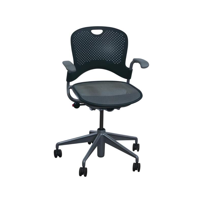 'Caper' Used Conference Chair - Image 1