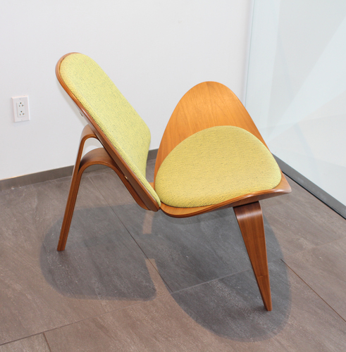 'Shell' Chair by Hans J. Wegner (CH07) - Thumbnail 3