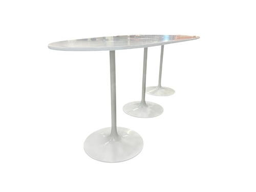 10' Oval Shaped Collaboration Table with a Frosted Top - Image 1