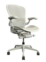 Remastered Herman Miller Aeron Size C (Mineral)