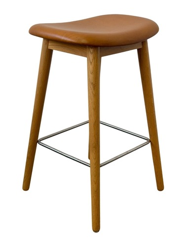 Muuto Fiber Stool Wood Base (Cognac/Oak) - Image 1