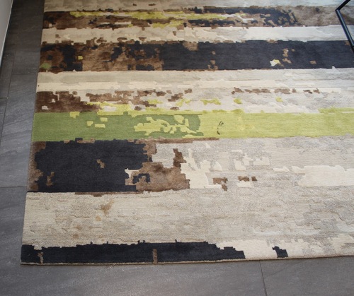 Area Rug (AR1-28) - Image 1