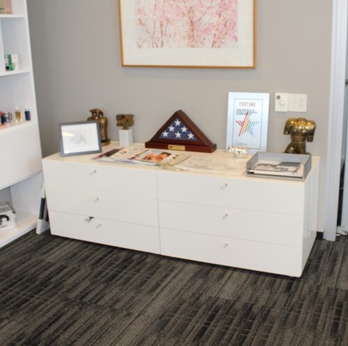 Miller/Knoll Credenza - Thumbnail 2