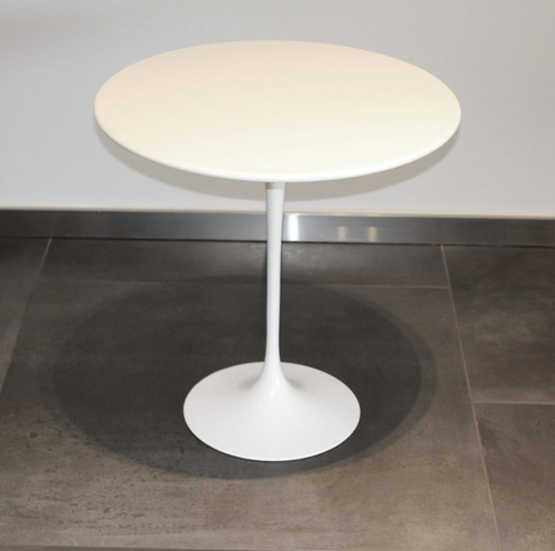 Eero Saarinen Occasional Table - Thumbnail 2