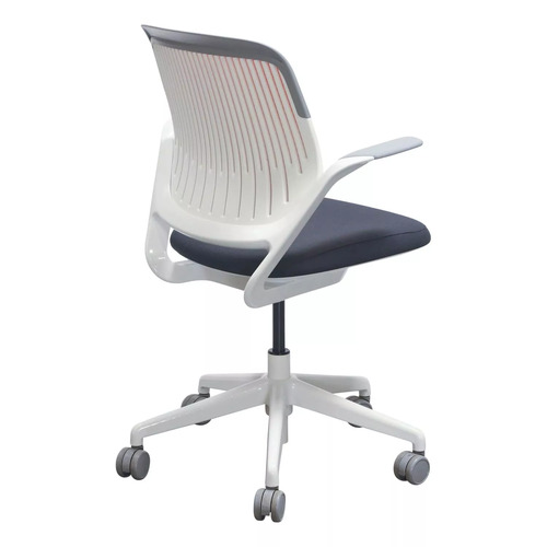 'Cobi' Mesh Conference Chair - Thumbnail 3