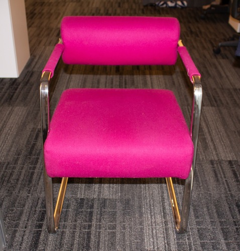 Guest Chair w/ Arms & Cantilevered Base - Thumbnail 2