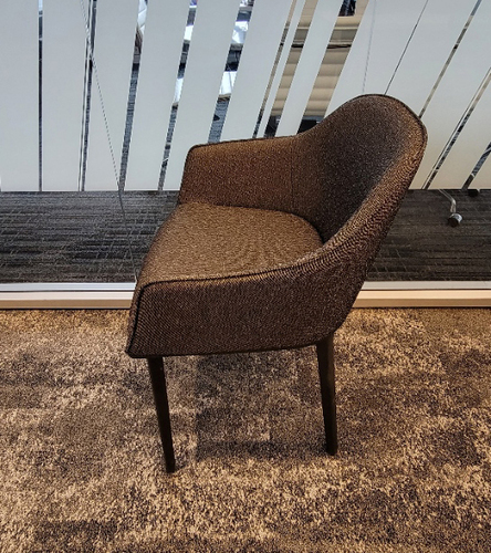 Vitra Softshell Chair w/ Four-Legged Base - Thumbnail 3