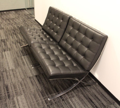 'Barcelona' Chair - Thumbnail 3