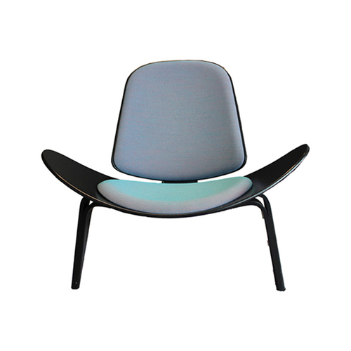 'Shell' Chair by Hans J. Wegner (CH07) - Image 1
