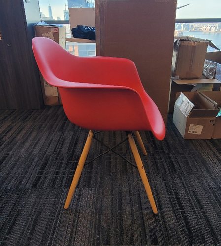 Replica Eames Molded Plastic Arm Chair - Thumbnail 3